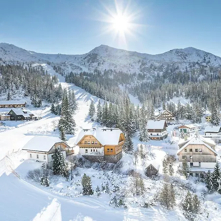 Hotel Alpenhof 2*